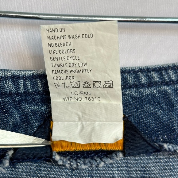 Woolrich Blue Cotton Denim Jean Shorts | Size 12 - Picture 7 of 7